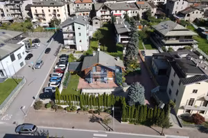 Villa di 630 m² con più di 5 locali e box auto dop