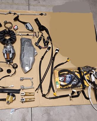 ricambi Yamaha R1 big bang 2009 2010 2011 2012