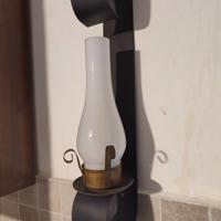 Applique ferro, ottone, vetro bianco 