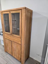 Credenza in legno e vetro
