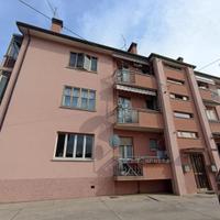 APPARTAMENTO TRICAMERE DAGLI AMPI SPAZI BEN DIS...