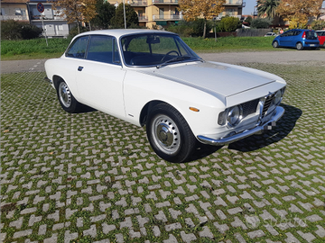 Alfa Romeo Giulia Sprint GT