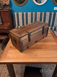 Cassa in legno antica