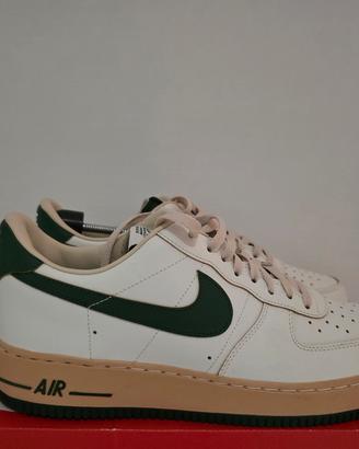Nike Air Force 1 Low '07 LV8 Vintage verde