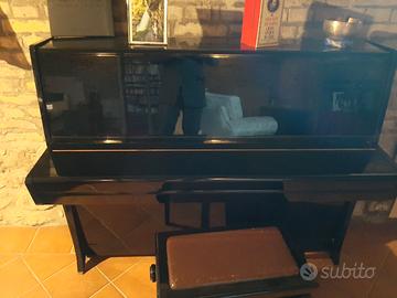 Pianoforte verticale Petrof