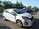 ford-fiesta-van-hybrid-sinistrata-incidentata