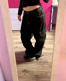Pantaloni Cargo Bershka taglia 38