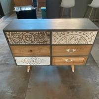 Credenza in stile shabby chic
