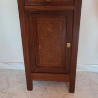 Comodino antico 