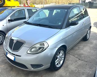 Lancia Ypsilon 1.3 MJT 90 CV Platino