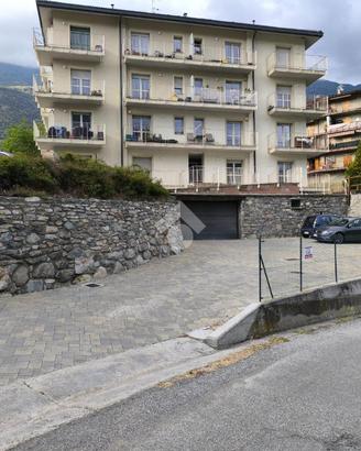 MAGAZZINO A SAINT-VINCENT