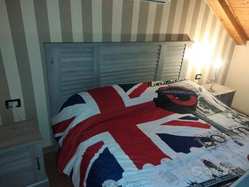 Giro letto e comodini