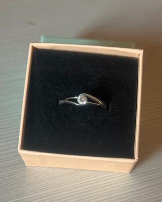 Anello solitario
