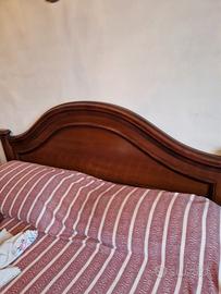 camera da letto stile classico in legno massello