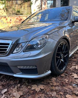 Mercedes E AMG 525 cv motore 6300cc anno 2009