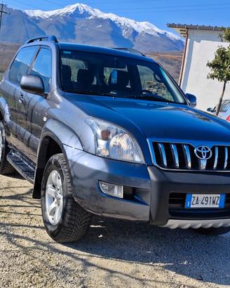 Toyota  Land Cruiser