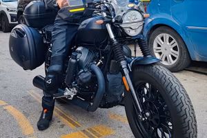 moto Guzzi V9 bobber