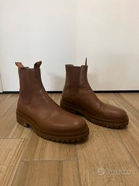 Stivaletti marroni Gianvito Rossi