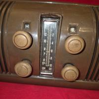 AUTORADIO AUTOVOX CON RARO BOLLETTINO E BROSCHURE.
