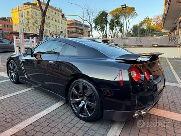 Nissan GT-R 3.8 V6 Limited - SOLO 33.900Km !!!