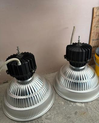 Lampade industriali per garage/officina