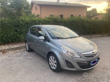 Opel corsa benzina/gpl