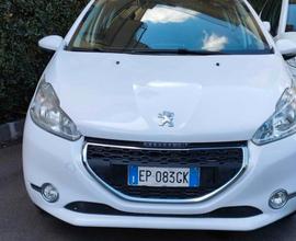 Peugeot 208 1.2 gpl 2013