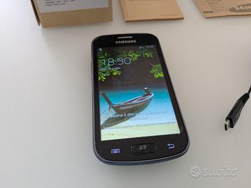 Smartphone telefono cellulare SAMSUNG GT-S7580