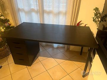 Scrivania IKEA LAGKAPTEN / ALEX