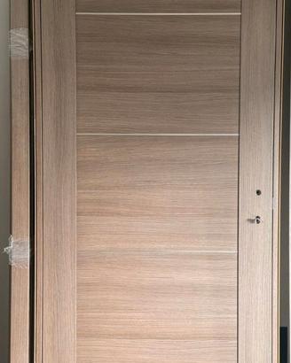 Porta interna con inserti