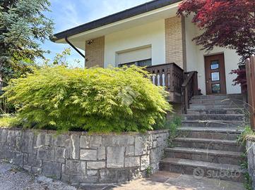 VILLA SINGOLA A TARCENTO