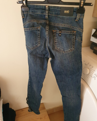Jeans donna Liujo con volant in fondo