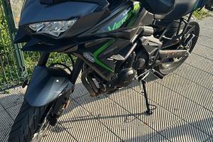 Kawasaki Versys 650 solo 1930km