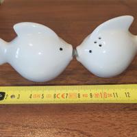 Porta sale e pepe Pesciolini in porcellana bianca