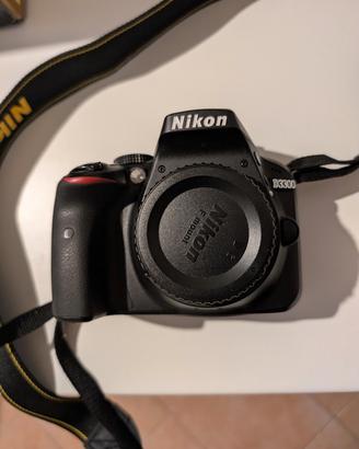 Reflex Nikon D3300 (solo corpo)