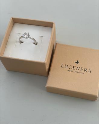 Anello solitario in argento 925