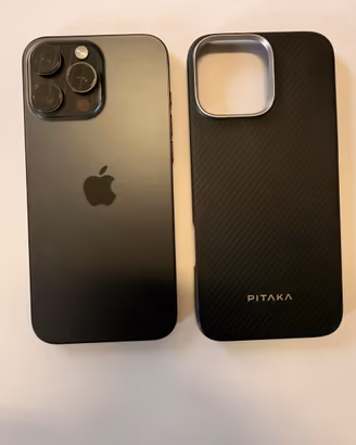 Iphone 16 Pro Max + Cover Carbonio