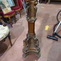 Colonna portavaso in legno e fregi in ottone