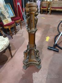 Colonna portavaso in legno e fregi in ottone