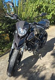 Ducati Hypermotard 796