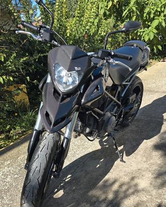 Ducati Hypermotard 796