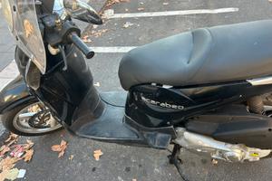 APRILIA SCARABEO 200 ie