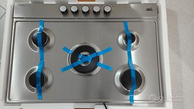 Piano cottura, Cappa, Lavabo