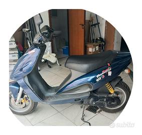 Scooter Phantom F12