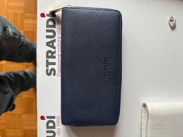 Portafoglio da donna firmato Gay Laroche.