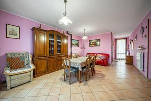 VILLA A SCHIERA A SCANDIANO