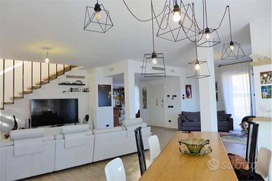 Villa di 496 m² con più di 5 locali e box auto dop