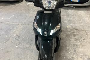 Peugeot Tweet 125 - Buona base, da sistemare