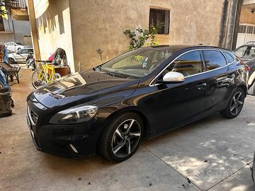 Volvo v40 D2 geartronic automatica R design