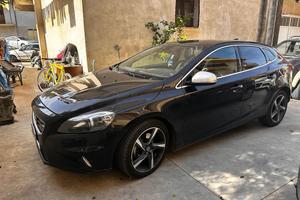 Volvo v40 D2 geartronic automatica R design